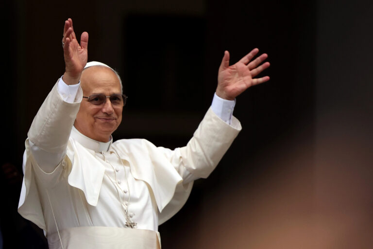 La provocation du pape: il ose exiger la paix